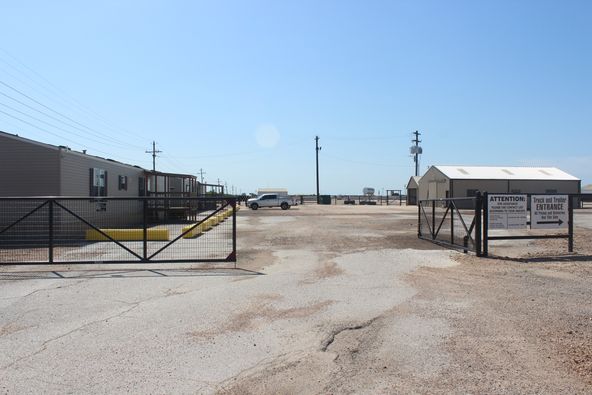 6256 SW Moody St, Victoria, TX 77905